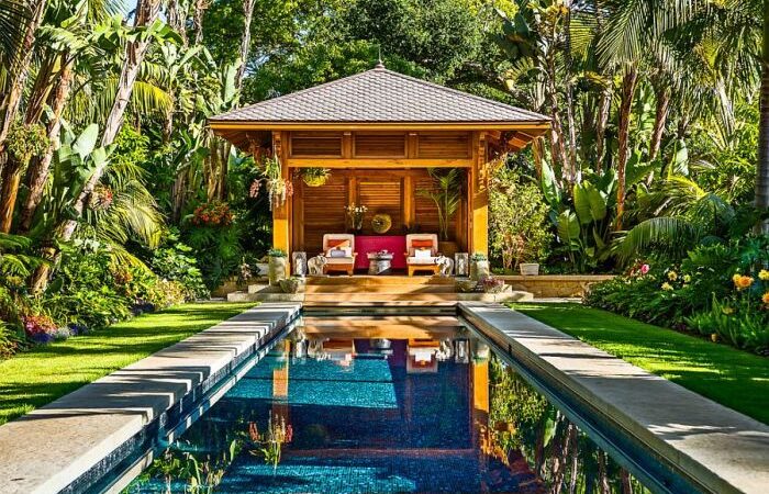 Pool tropical landscaping