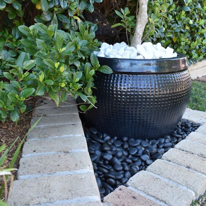 Pebbles soil mulch Pebbles soil mulch