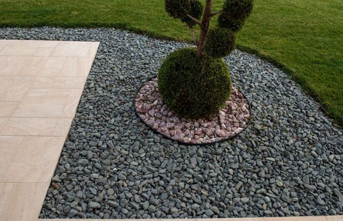 Backyard ideas with pebbles