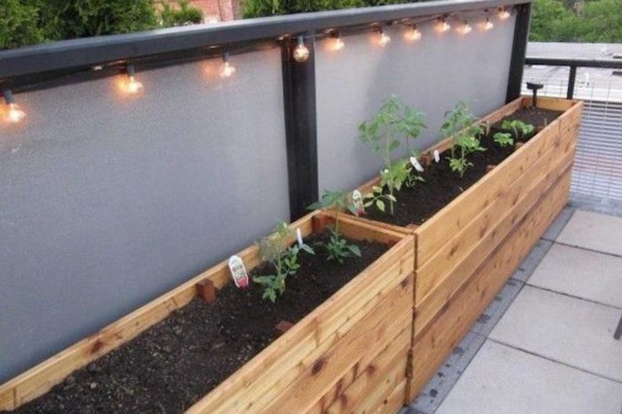 Pallet elevated planters boxes balcony pallets upcycled herb holders backyard woodz wheelbarrow corners